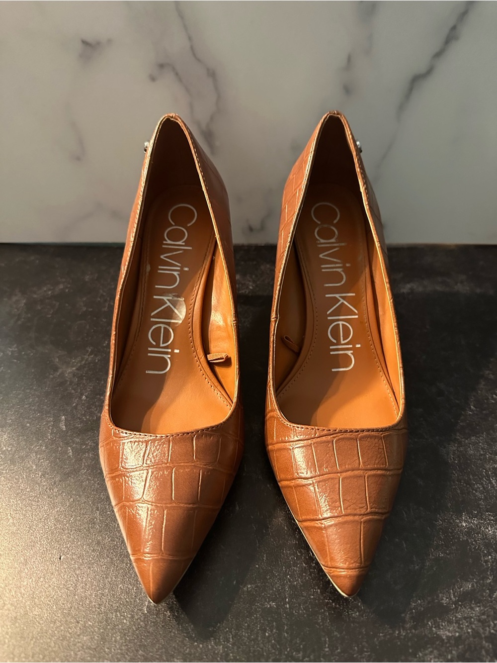 NWOT Calvin Klein Croc-Embossed Tan Pointed-Toe Pumps